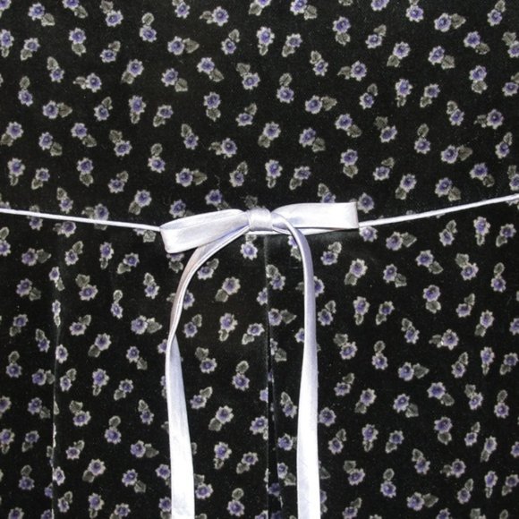 3 for $18.Florence Eiseman Velvet Christmas Dress - Picture 3 of 5